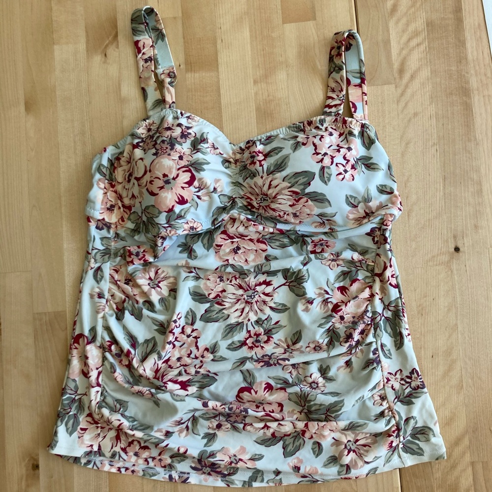 Jessica Simpson Maternity Swimsuit